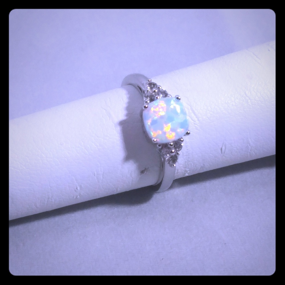 Sold♥️ Sterling Silver with Cabachon Cut Opal Ring